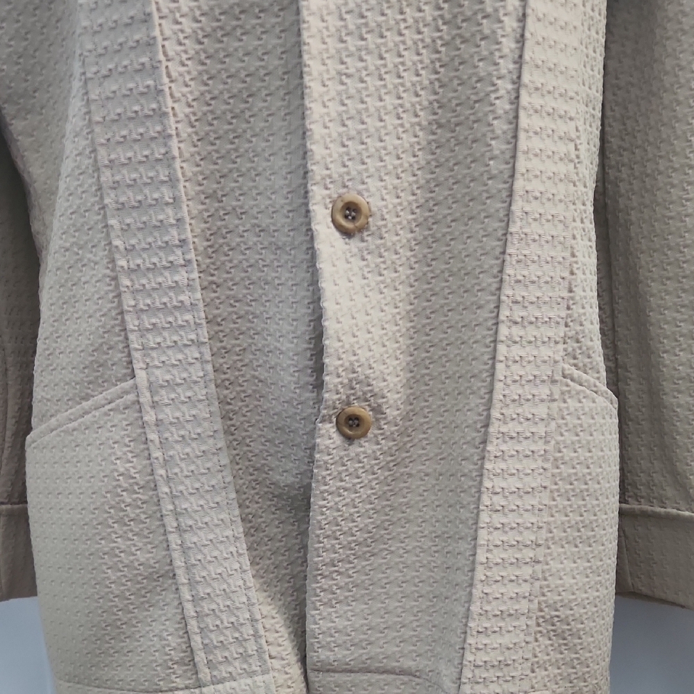 Beige Textured Button-Up Jacket - Picture 3 of 9
